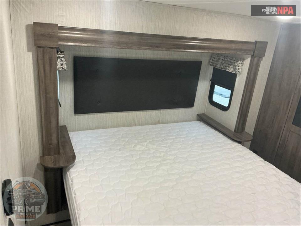 2020 Sandpiper By Forest River M-39BARK - FIFTH WHEEL SERIES — фото 10
