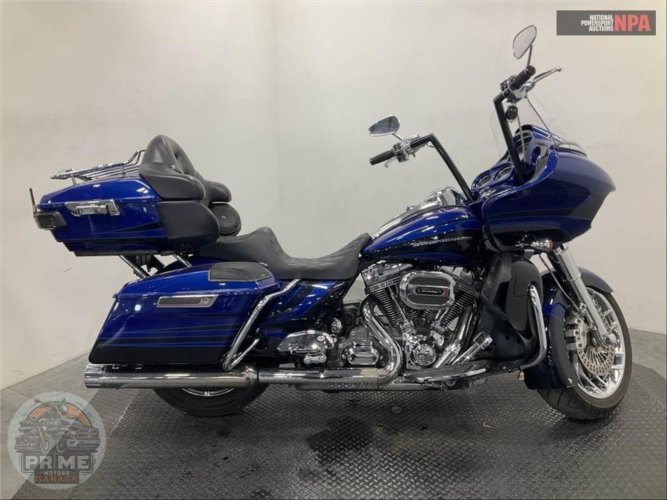 2015 Harley-Davidson FLTRUSE CVO ROAD GLIDE ULTRA — фото 1
