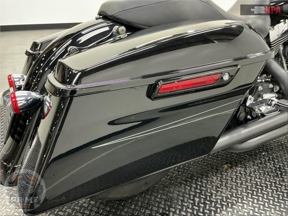 2015 Harley-Davidson FLHXS STREET GLIDE SPECIAL — фото 37