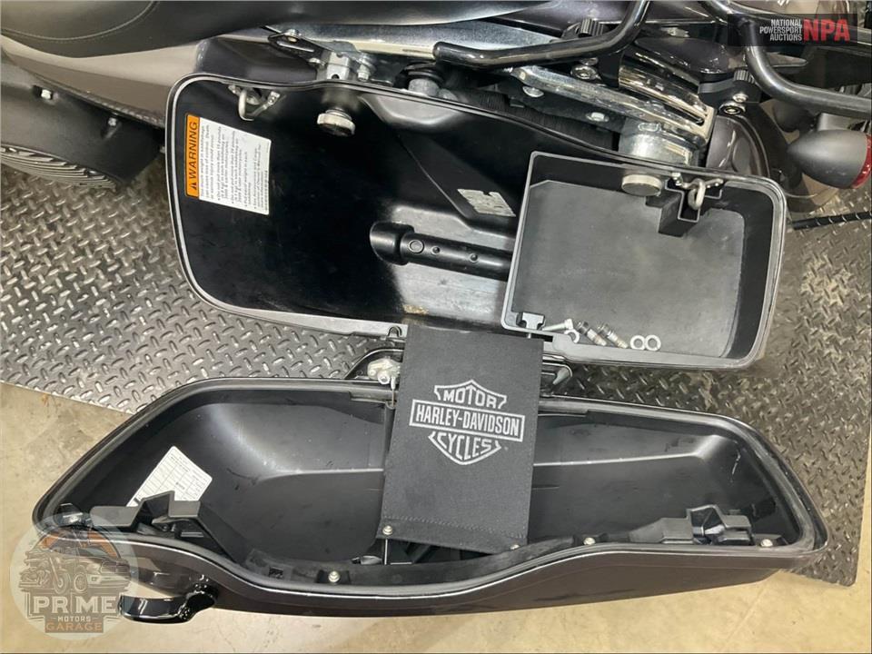 2014 Harley-Davidson FLHXS STREET GLIDE — фото 22