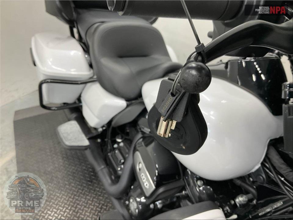 2024 Harley-Davidson FLHTK ULTRA LIMITED — фото 11