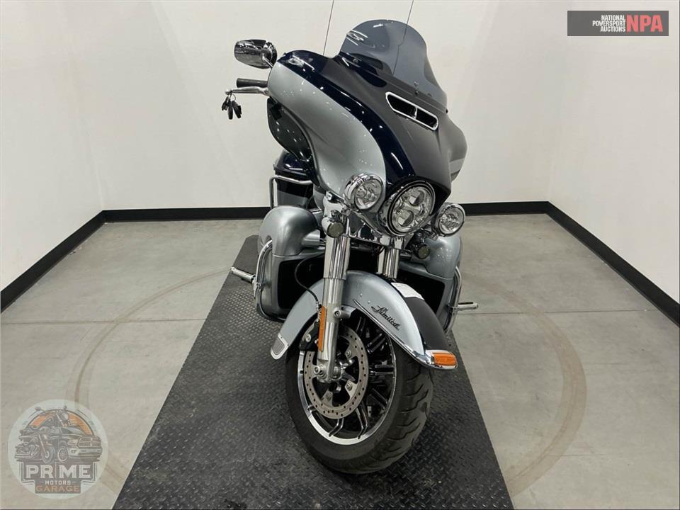 2019 Harley-Davidson FLHTKL ULTRA LIMITED LOW — фото 2
