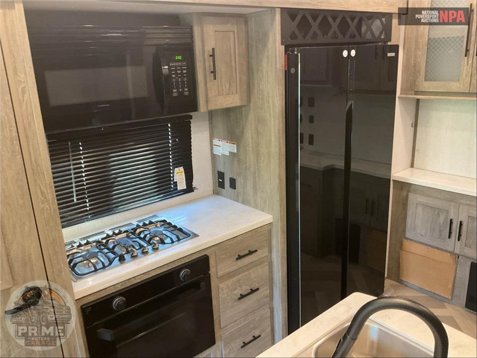 2022 Wildwood By Forest River M-34RL - HERITAGE GLEN ELITE FIFTH WHEEL SERIES — фото 16
