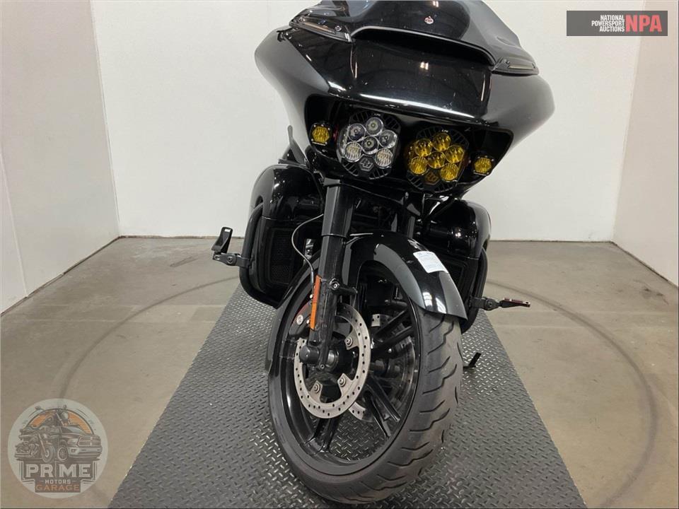 2023 Harley-Davidson FLTRK ROAD GLIDE LIMITED — фото 2