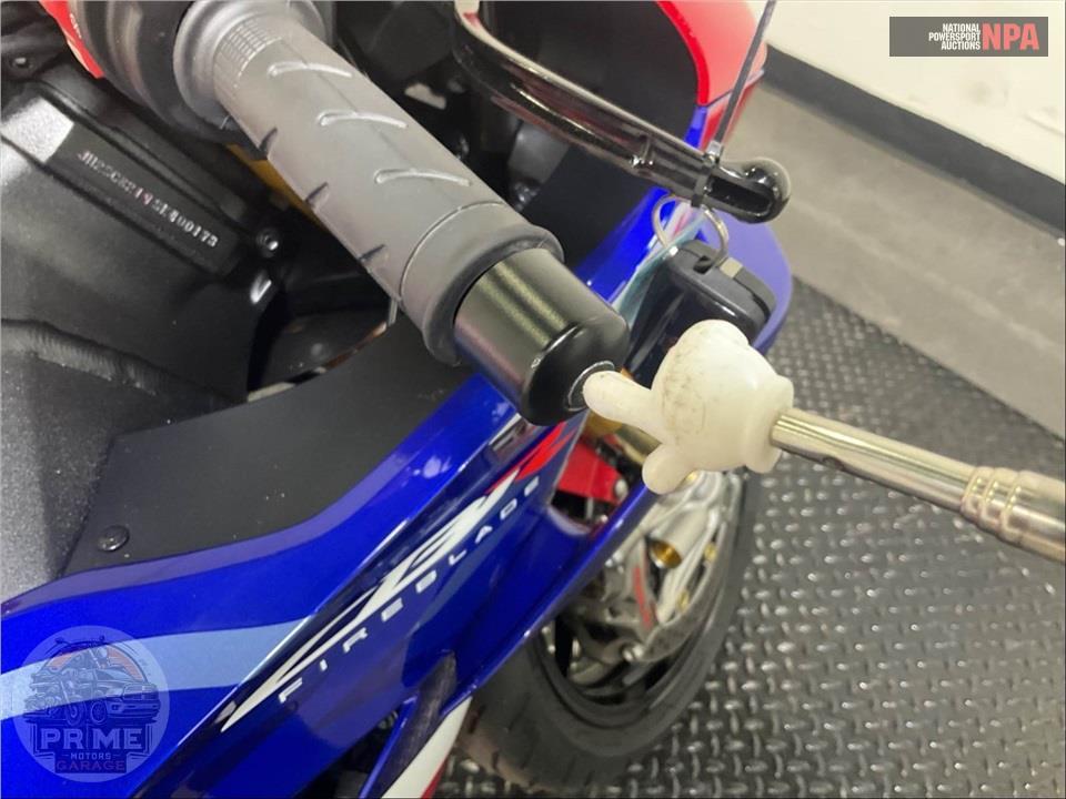 2025 Honda CBR1000RR-R FIREBLADE SP — фото 19