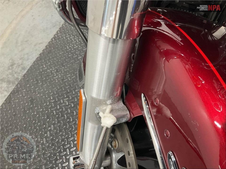 2017 Harley-Davidson FLHTK ULTRA LIMITED — фото 34