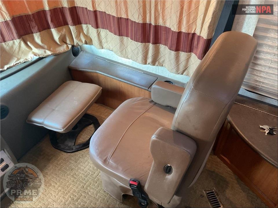 2008 Winnebago M-39W-WORKHORSE - DESTINATION SERIES — фото 23