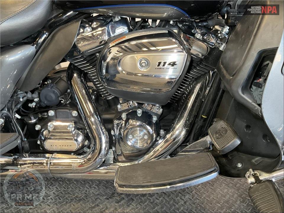 2021 Harley-Davidson FLHTCUTG TRI GLIDE ULTRA CLASSIC — фото 6