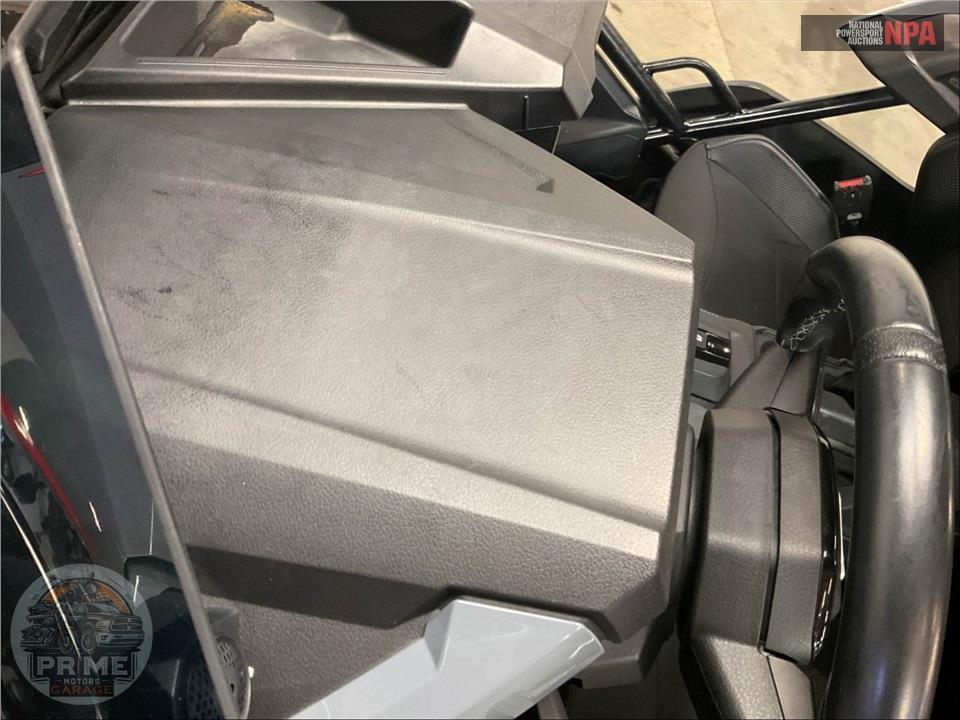 2023 Polaris SLINGSHOT SLR — фото 20
