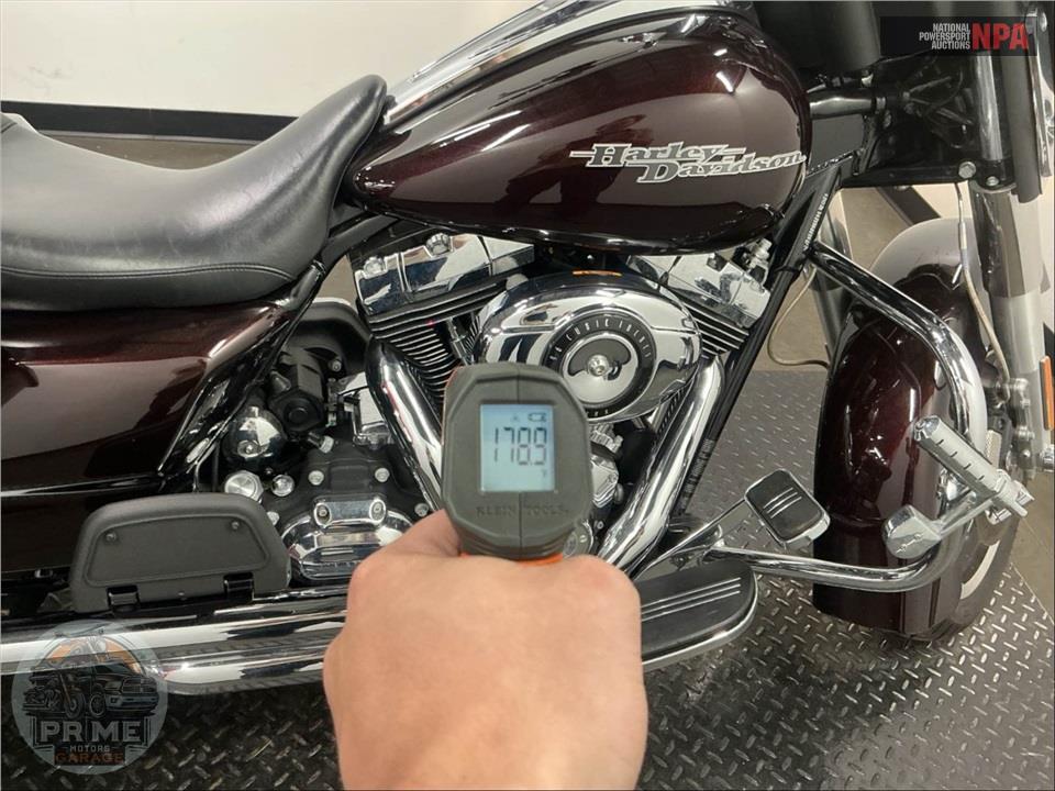 2011 Harley-Davidson FLHX STREET GLIDE — фото 7