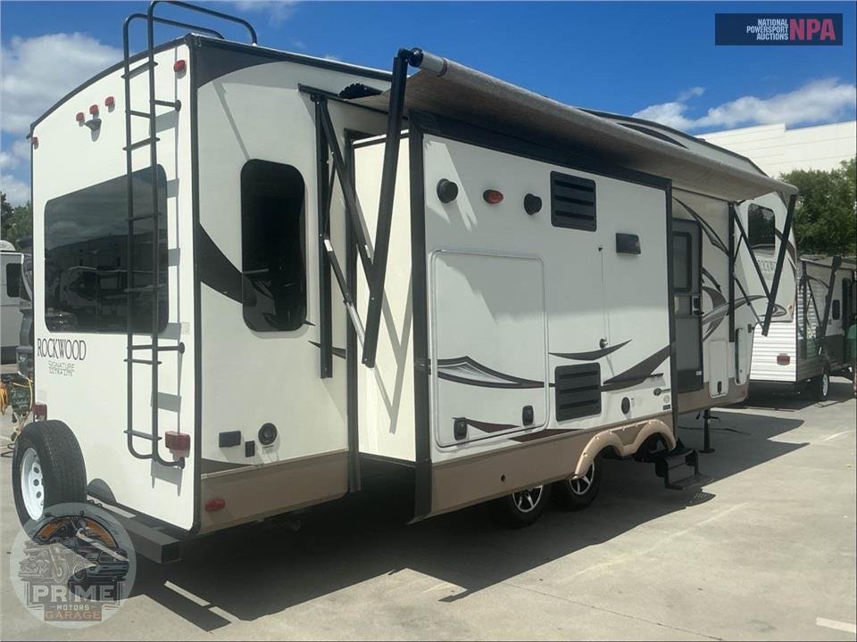 2017 Rockwood By Forest River M-8288WSA - SIGNATURE ULTRA LITE FIFTH WHEEL SERIES — фото 4