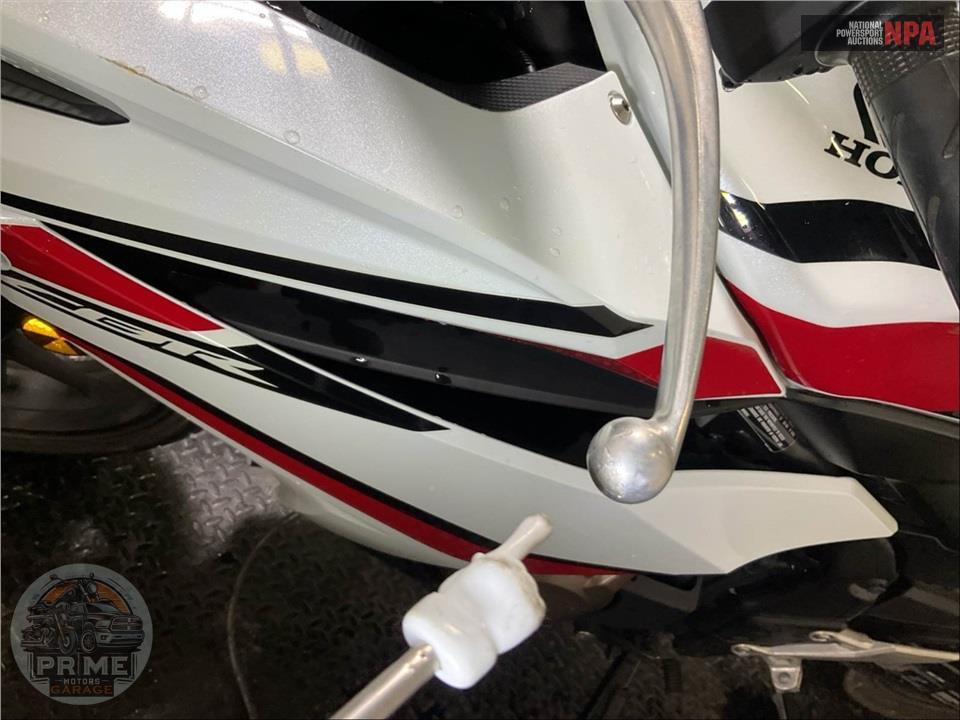 2018 Honda CBR500R — фото 24