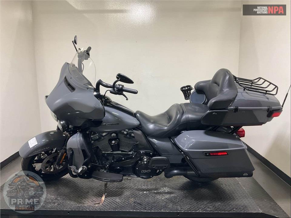 2022 Harley-Davidson FLHTK ULTRA LIMITED — фото 3
