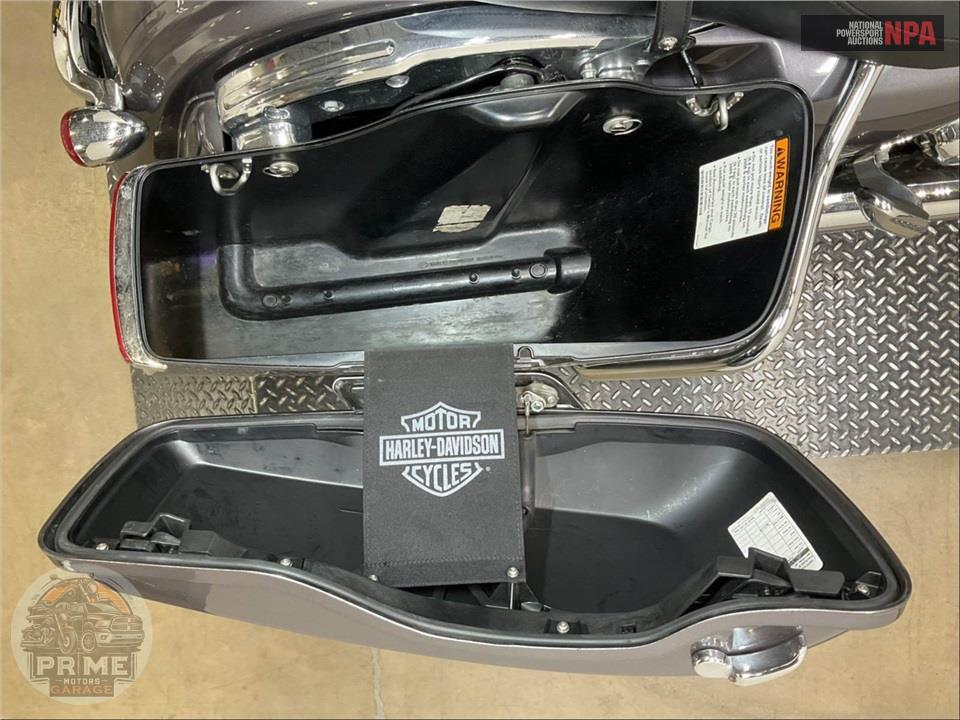 2014 Harley-Davidson FLHXS STREET GLIDE — фото 24