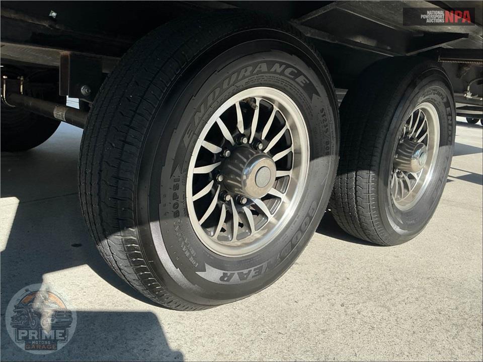 2022 Sabre By Forest River M-38DBQ - FIFTH WHEEL SERIES — фото 44