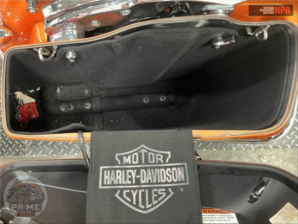 2015 Harley-Davidson FLTRUSE CVO ROAD GLIDE ULTRA — фото 27