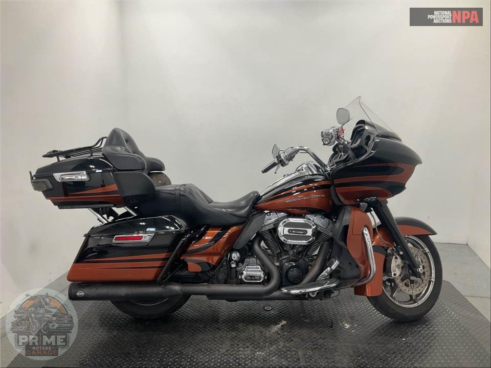 2015 Harley-Davidson FLTRUSE CVO ROAD GLIDE ULTRA — фото 1