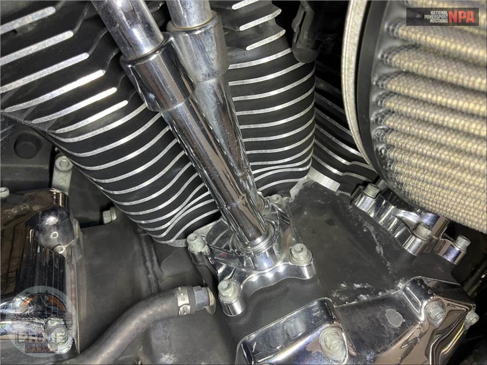 2006 Harley-Davidson FLHRCI ROAD KING CLASSIC — фото 12