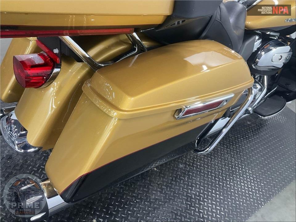 2017 Harley-Davidson FLHTK ULTRA LIMITED — фото 23