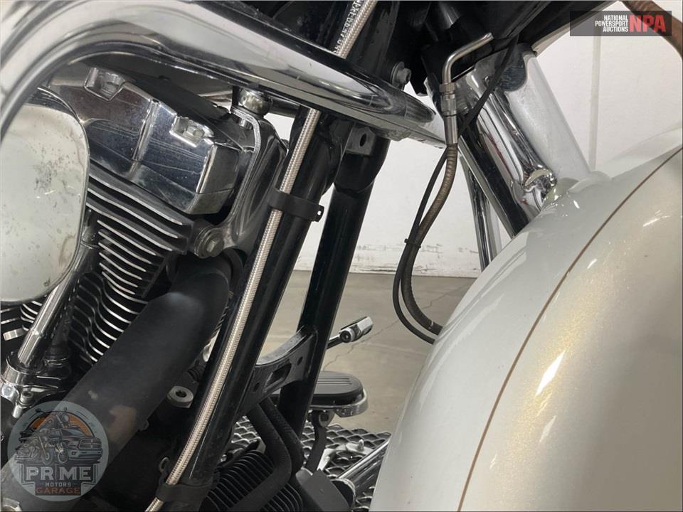 2015 Harley-Davidson FLHXS STREET GLIDE SPECIAL — фото 12