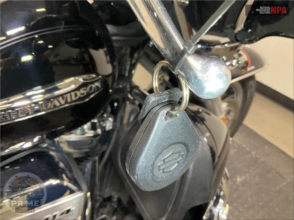 2021 Harley-Davidson FLHTCUTG TRI GLIDE ULTRA CLASSIC — фото 7