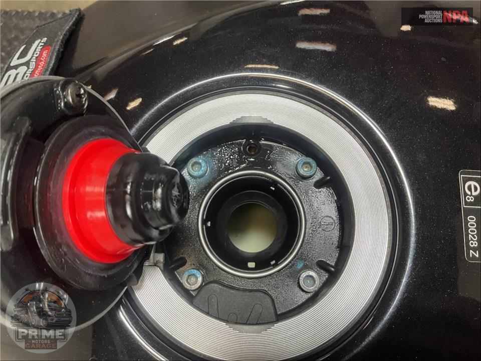 2024 Aprilia TUONO V4 FACTORY 1100 — фото 12