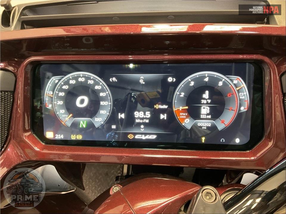 2024 Harley-Davidson FLTRXSE CVO ROAD GLIDE — фото 5