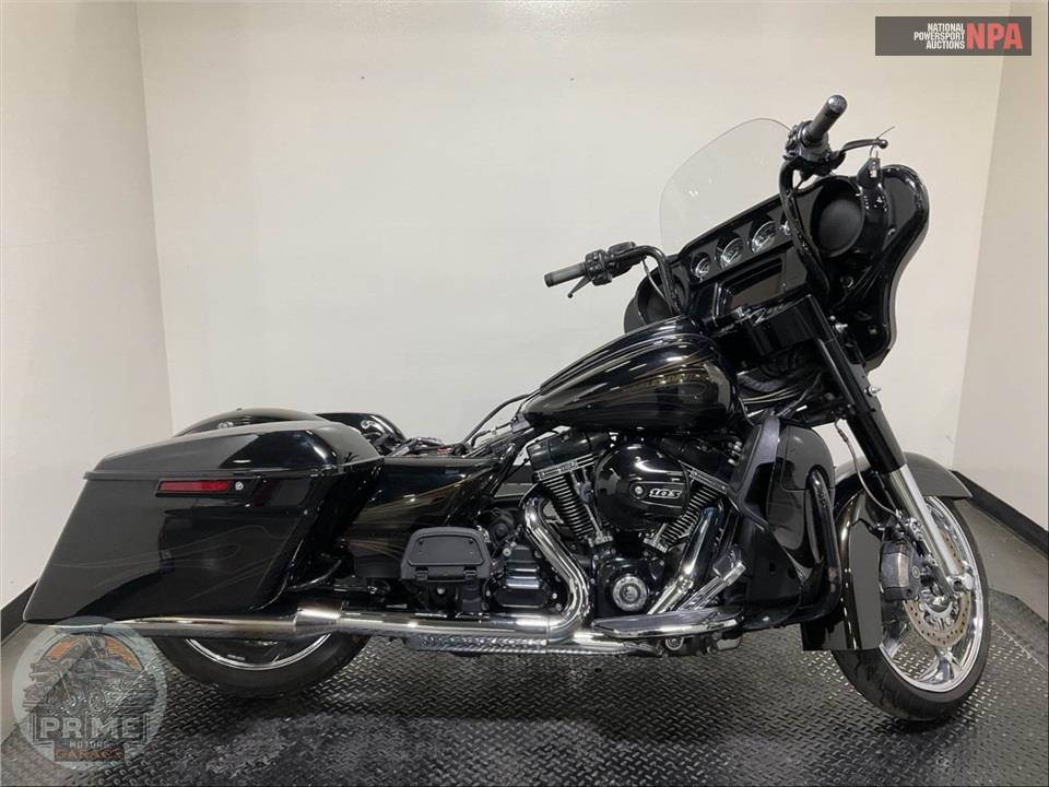 2015 Harley-Davidson FLHXSE CVO STREET GLIDE SPECIAL — фото 1
