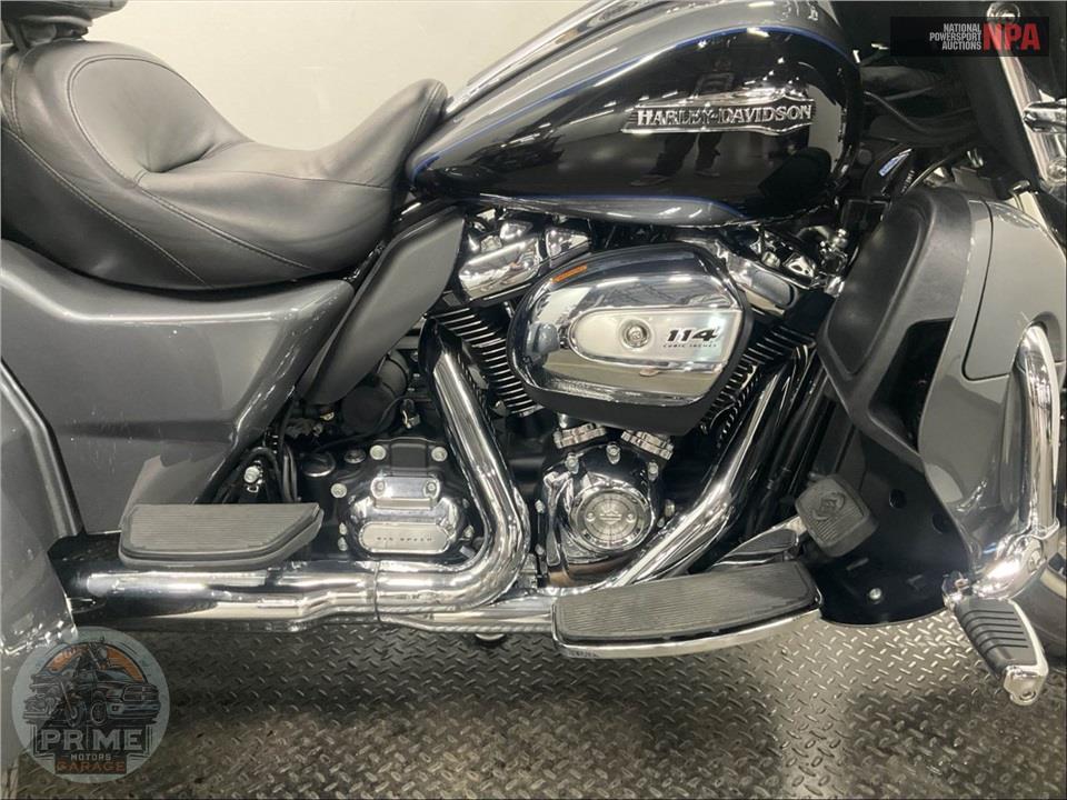 2021 Harley-Davidson FLHTCUTG TRI GLIDE ULTRA CLASSIC — фото 6