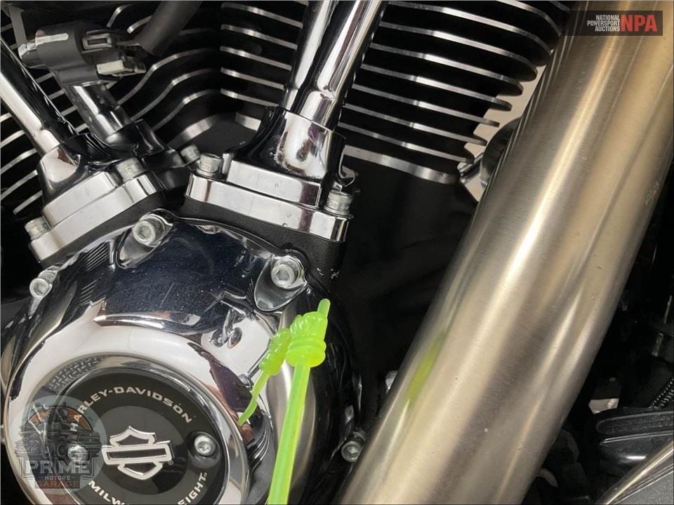 2022 Harley-Davidson FLHXS STREET GLIDE SPECIAL — фото 10