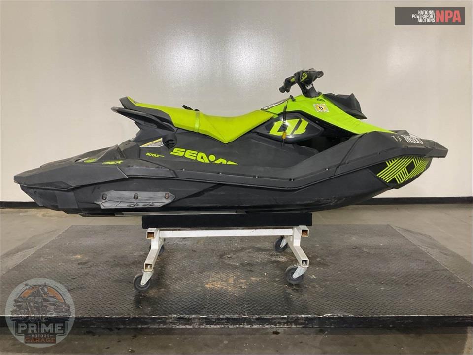 2023 Seadoo/Brp SPARK 3UP TRIXX — фото 1