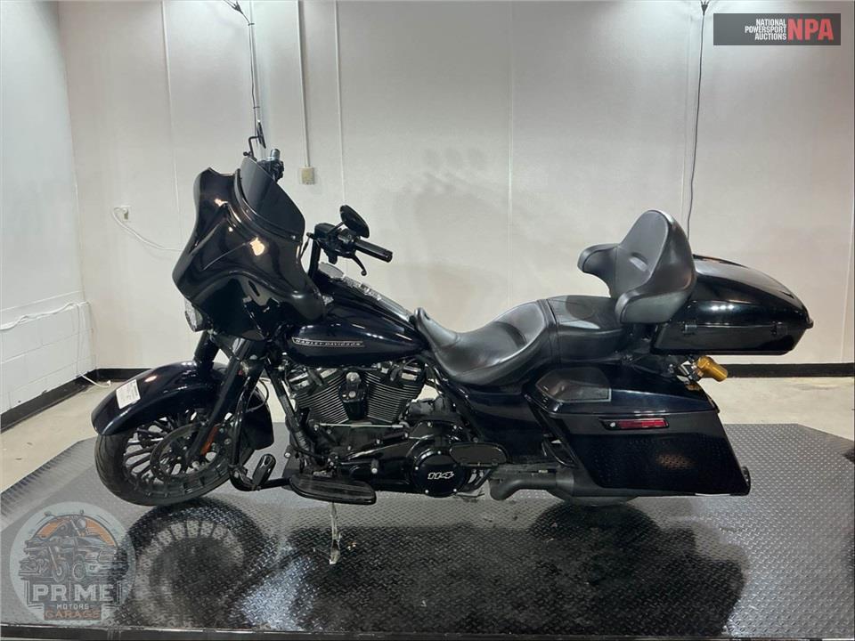 2019 Harley-Davidson FLHRXS ROAD KING SPECIAL — фото 3