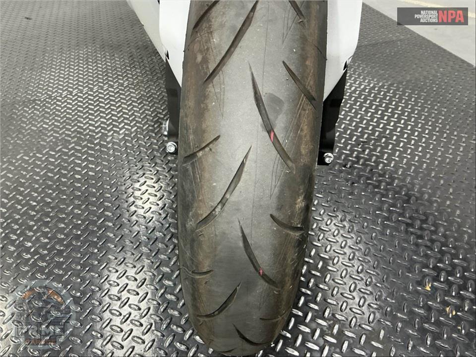 2025 Honda CBR1000RR — фото 24