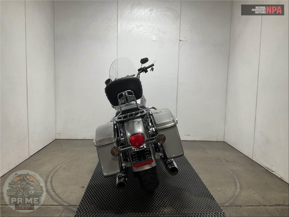 2016 Harley-Davidson FLHR ROAD KING — фото 4