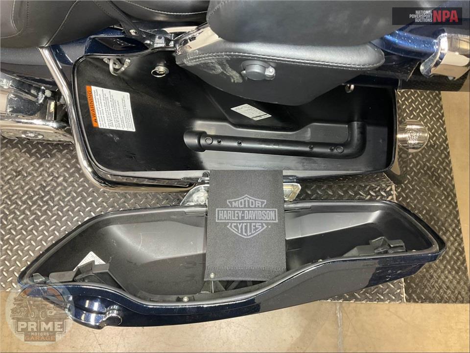 2016 Harley-Davidson FLHTKL ULTRA LIMITED LOW — фото 17