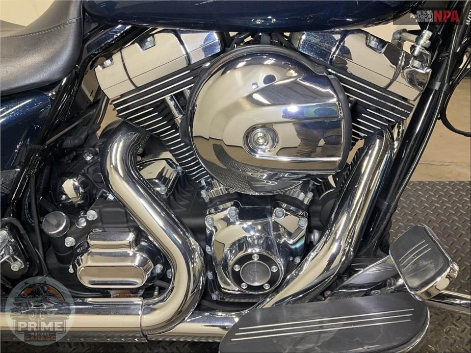 2016 Harley-Davidson FLHXS STREET GLIDE SPECIAL — фото 6