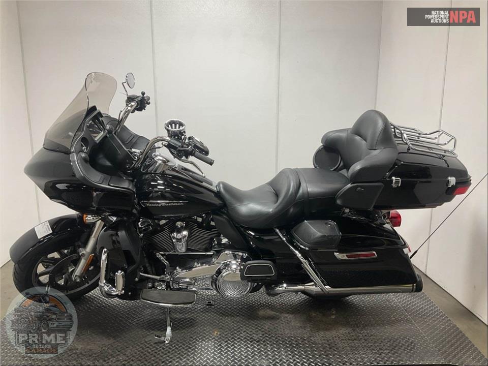 2018 Harley-Davidson FLTRU ROAD GLIDE ULTRA — фото 3