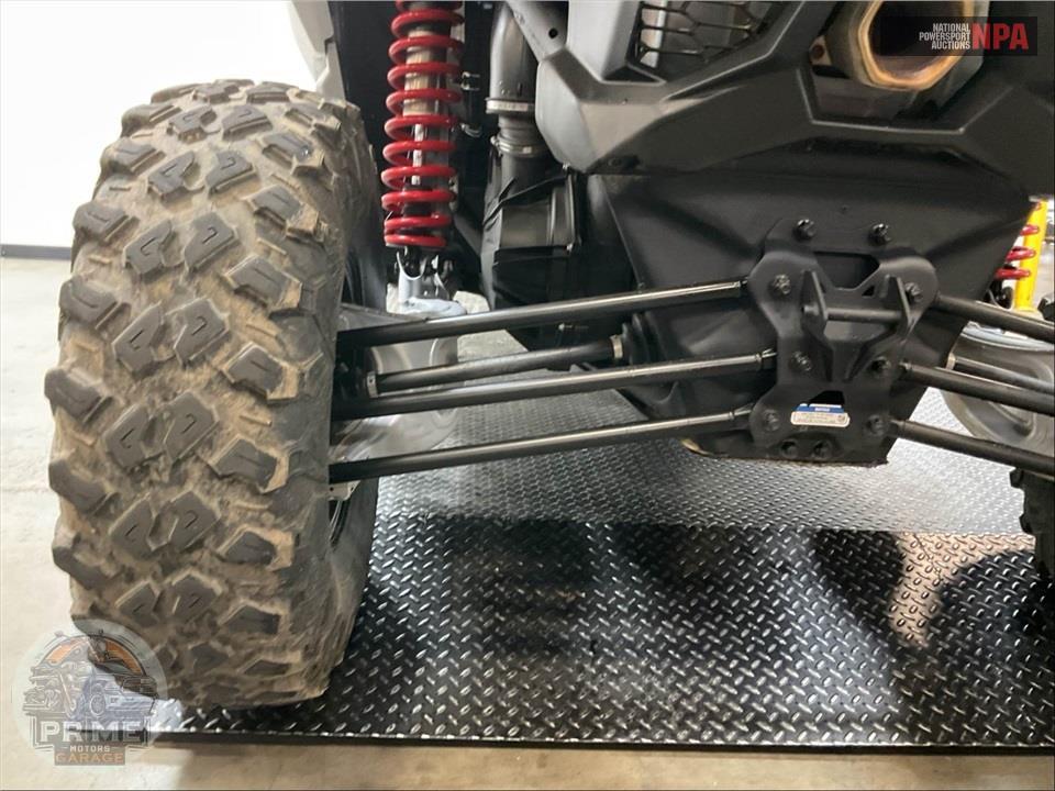 2025 Can-Am MAVERICK X3 MAX DS TURBO (RED & SILVER) — фото 21