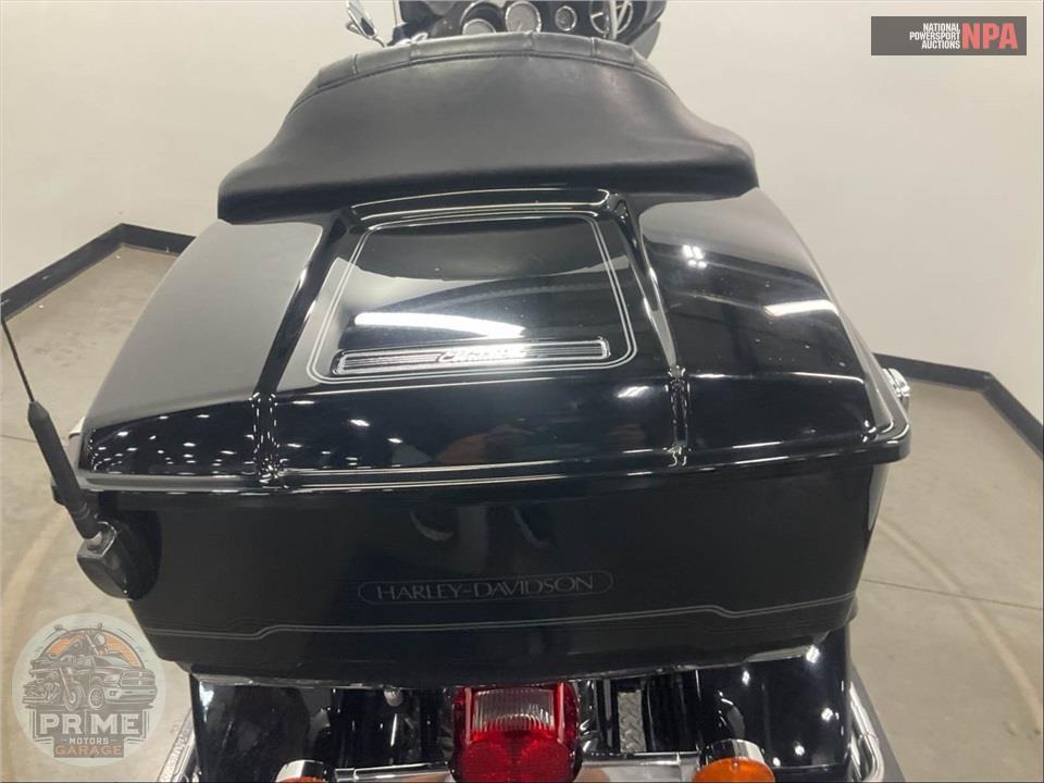 2009 Harley-Davidson FLHTC ELECTRA GLIDE CLASSIC — фото 24