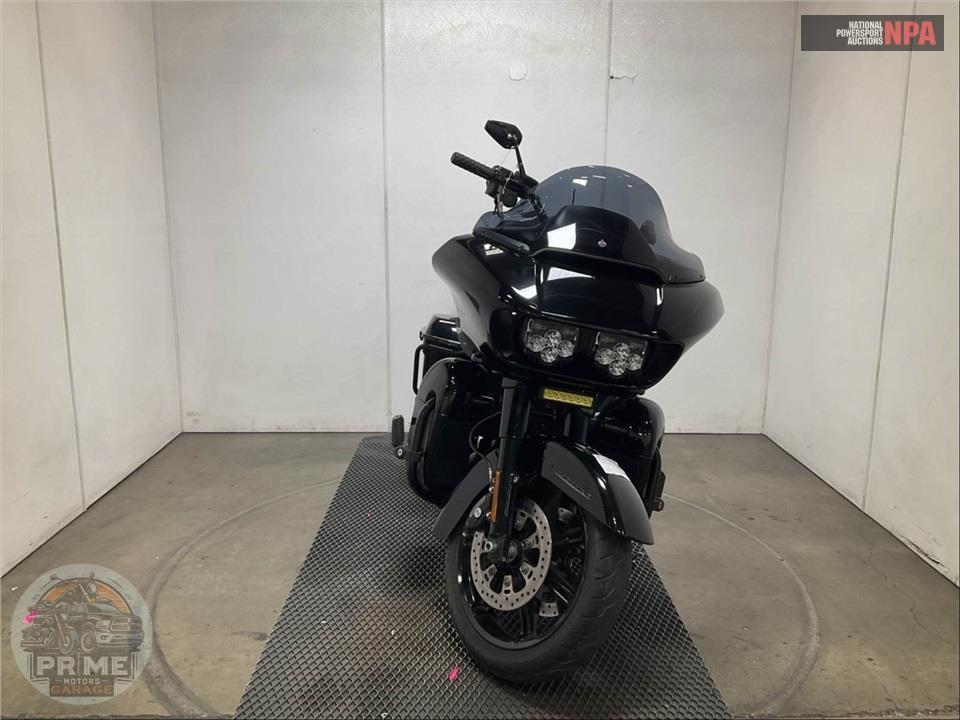 2021 Harley-Davidson FLTRK ROAD GLIDE LIMITED — фото 2