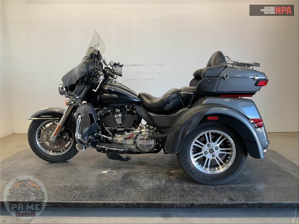 2021 Harley-Davidson FLHTCUTG TRI GLIDE ULTRA CLASSIC — фото 3
