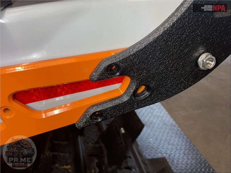 2023 Ski-Doo Summit Edge 154 850 E-TEC PowderMax Light FlexEdge 2.5" SHOT — фото 31