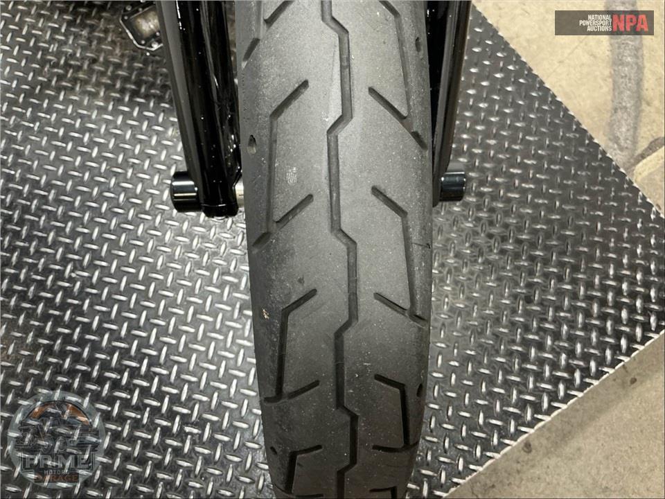 2016 Harley-Davidson FXDB STREET BOB — фото 17