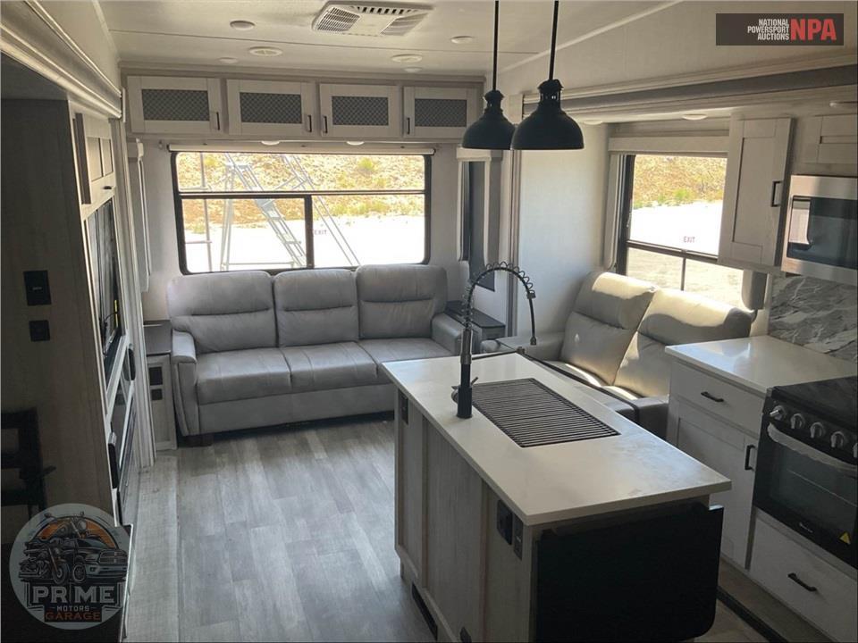 2023 East To West M-386MB-OK - TANDARA FIFTH WHEEL SERIES — фото 6