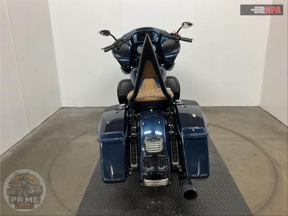 2016 Harley-Davidson FLTRU ROAD GLIDE ULTRA — фото 4
