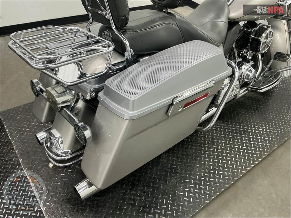 2008 Harley-Davidson FLHRC ROAD KING CLASSIC — фото 28