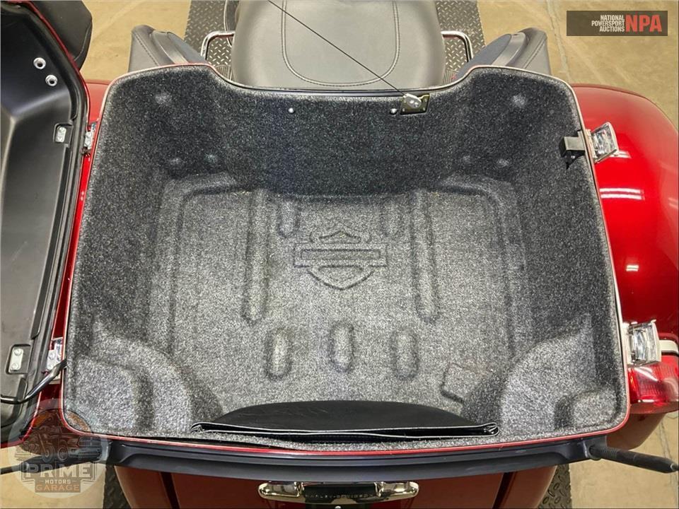 2012 Harley-Davidson FLHTCUTG TRIGLIDE UL CLSC — фото 28