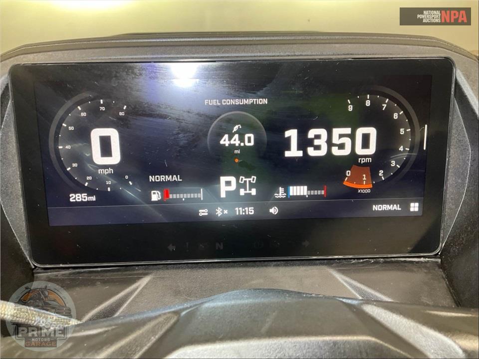 2025 Can-Am OUTLANDER MAX LIMITED 1000R — фото 5
