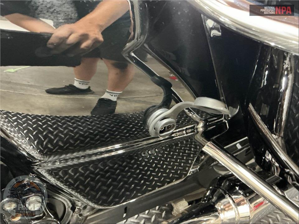 2023 Harley-Davidson FLTRX ROAD GLIDE — фото 17