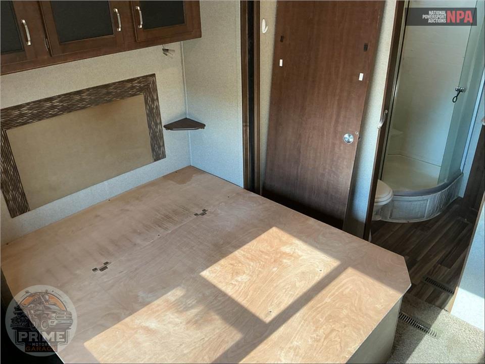 2017 Keystone Rv M-391 BHTS - RETREAT DESTINATION SERIES — фото 13